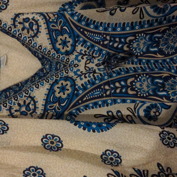 Size XL kurti kurta tunic very beautiful with a lot of colours and designs - Picture 5 of 10